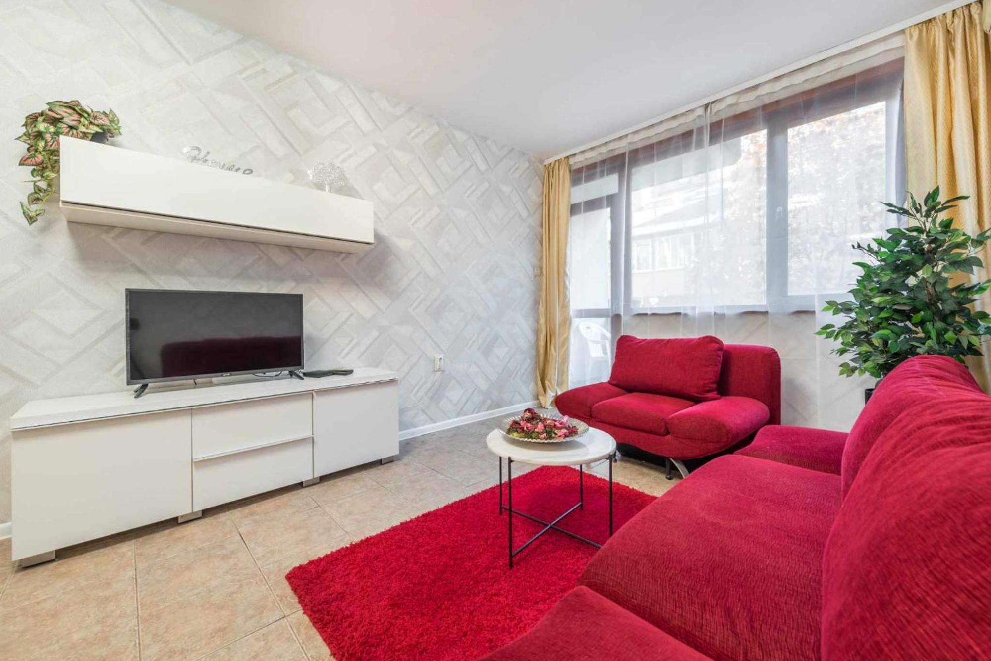 Red Velvet Apartment Varna Exterior photo